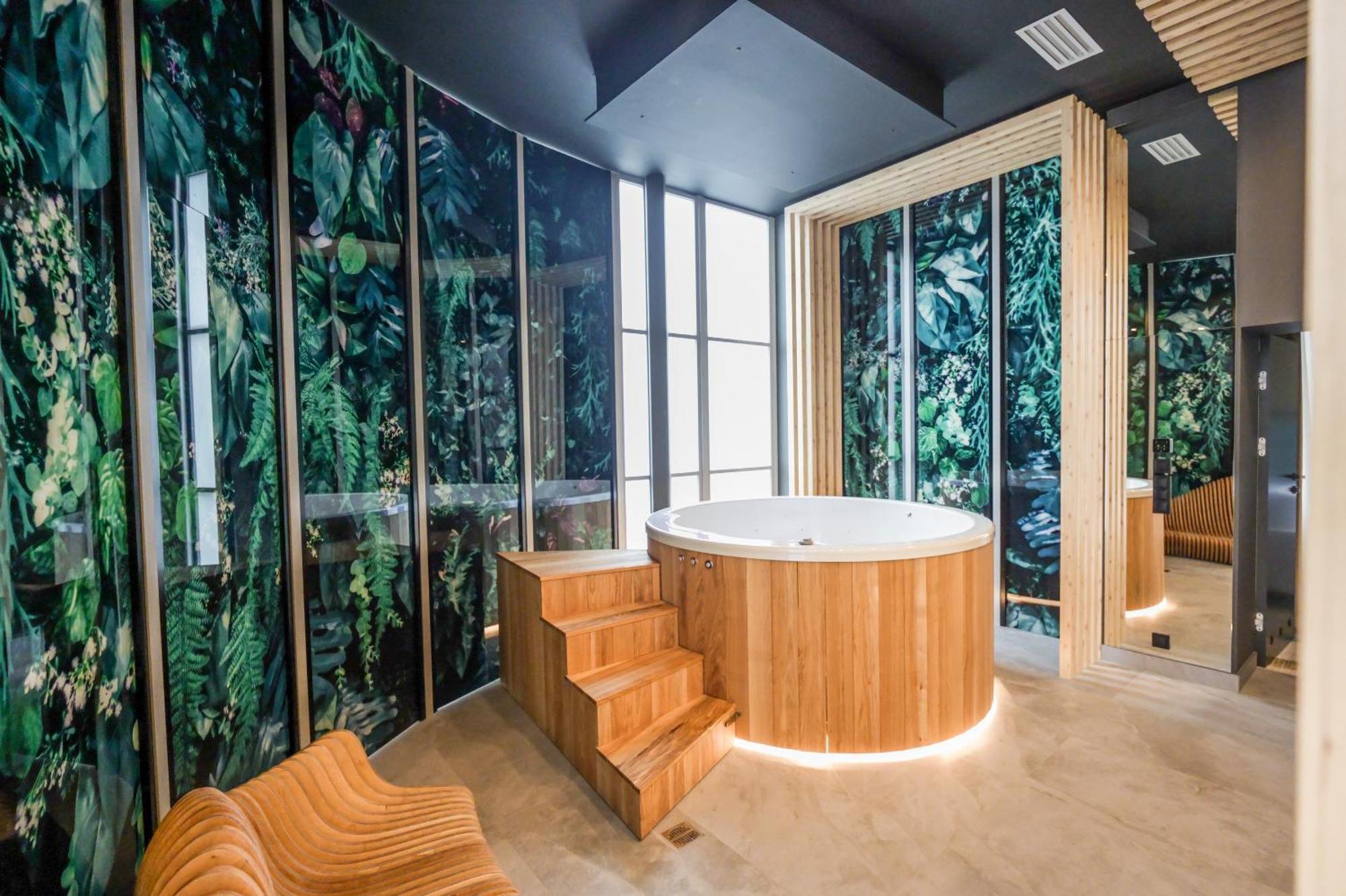 Hotel Jarota Яроцин Экстерьер фото