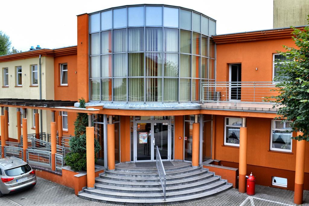 Hotel Jarota Яроцин Экстерьер фото