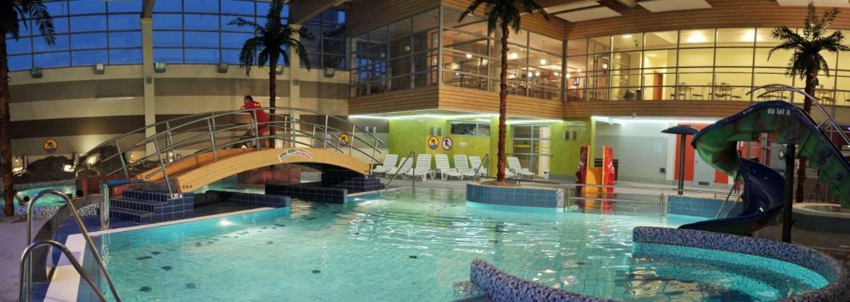 Hotel Jarota Яроцин Экстерьер фото